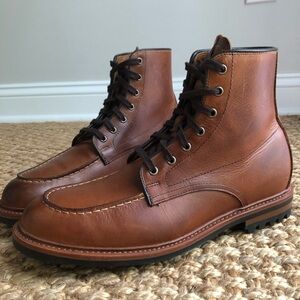 Allen Edmonds Carter Weatherproof Lace Up Boot. Size 9 D
